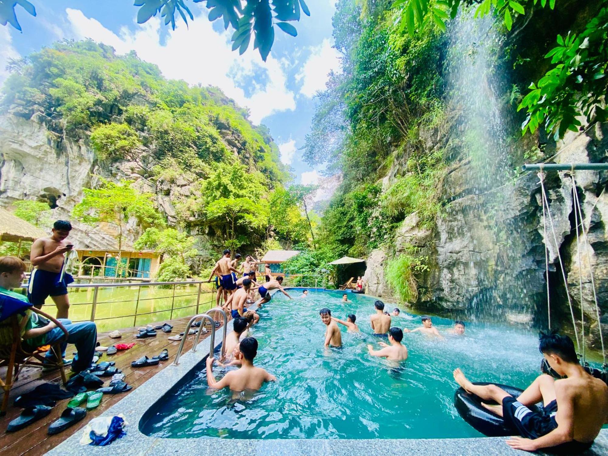 Green Valley Homestay - Thung Lung Xanh Nguyen Ngoai エクステリア 写真